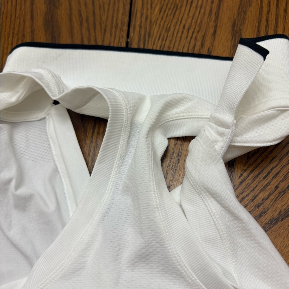 New with Tags Athleta White High-Neck Tank Top - Picture 7 of 7